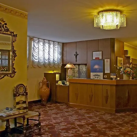 Quattro Strade 3* גרבניאטה מילנזה